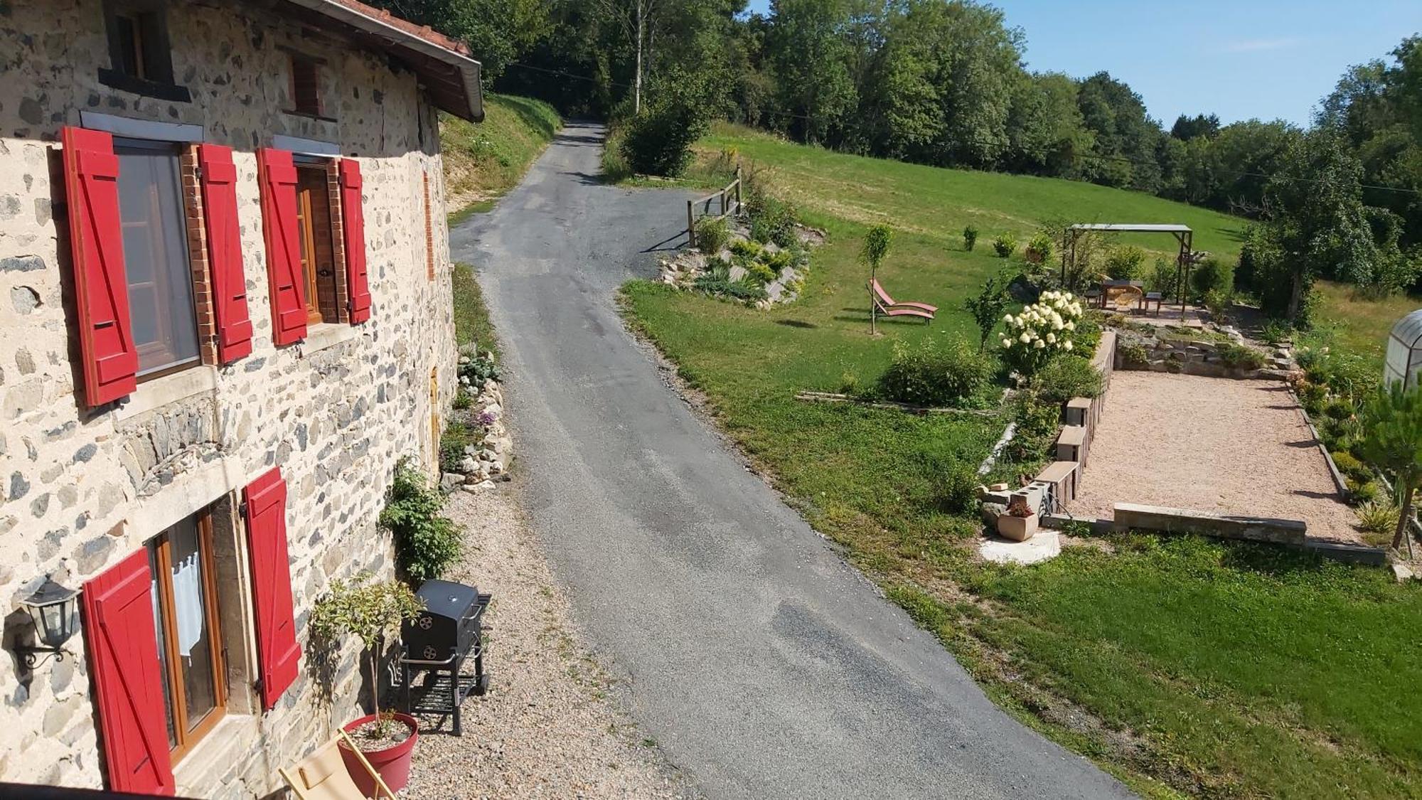 Gite Du Moulin Chenelette ภายนอก รูปภาพ